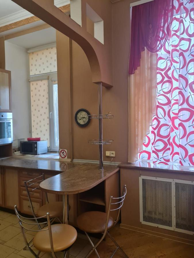 Центр, Євгена Коновальця, 3 Apartment Lutsk Exterior photo